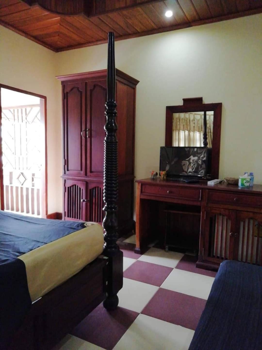 Sakura Wood House Hotell Luang Prabang Exteriör bild